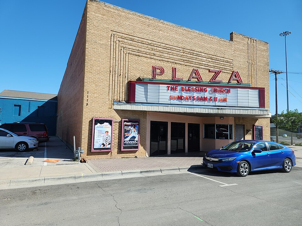 Plaza Arts Center, Carrollton