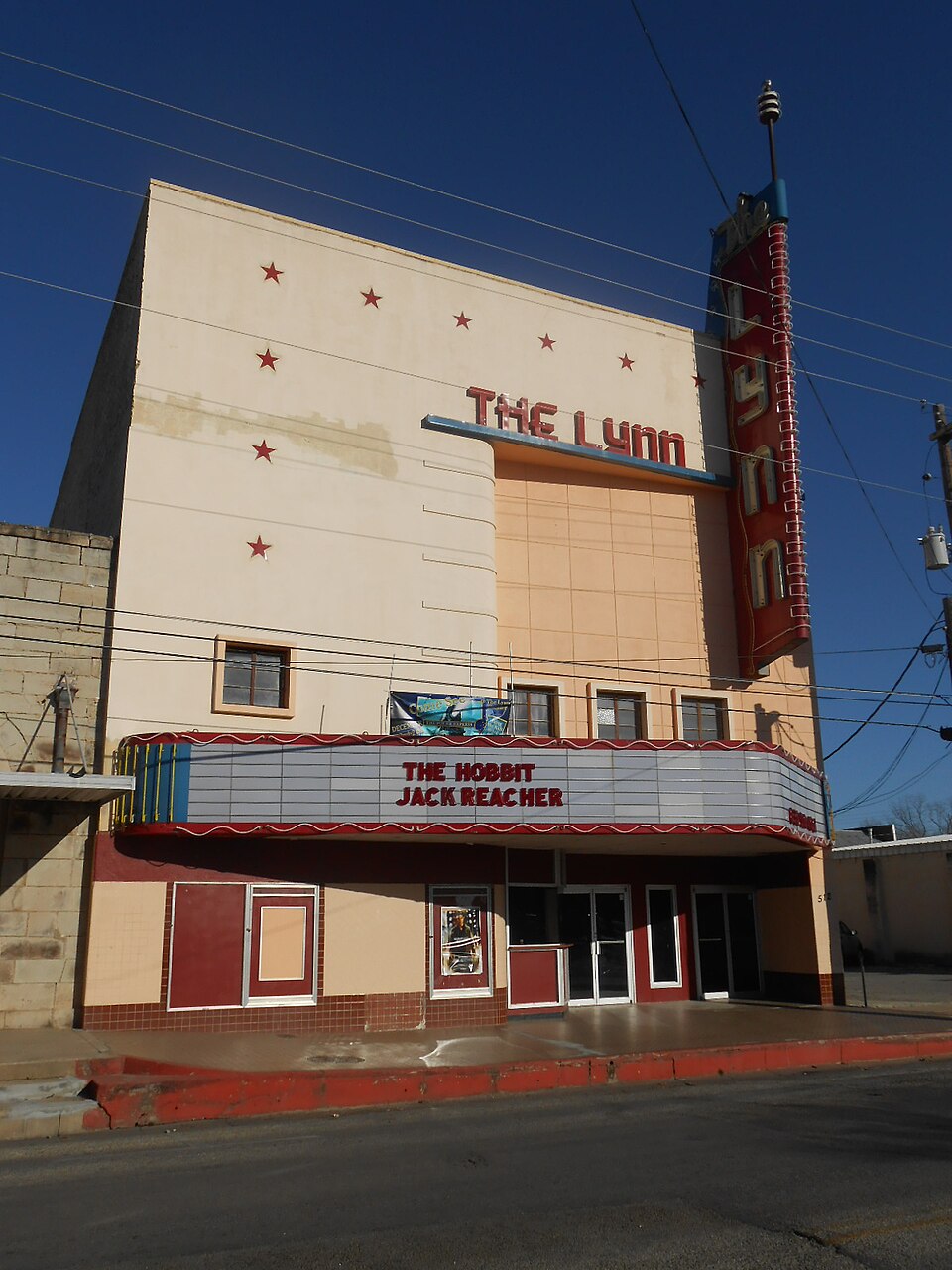Lynn Theatre, Gonzales