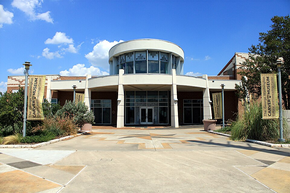 George Washington Carver Museum and Cultural Center, Austin