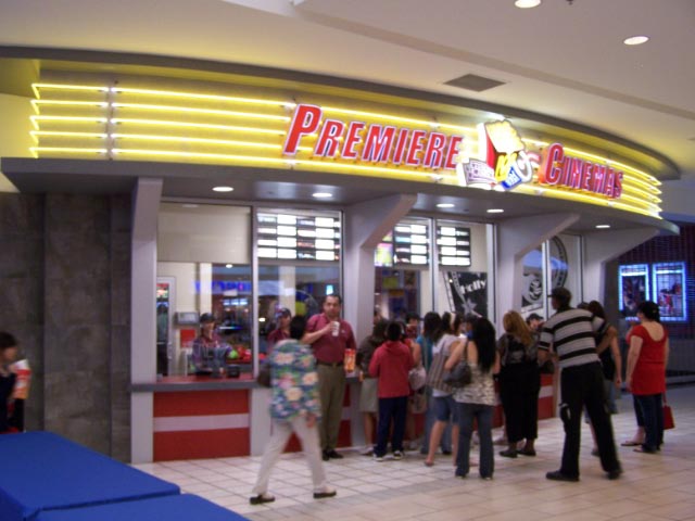 Premiere Cinema 18 at Bassett Place Mall, El Paso