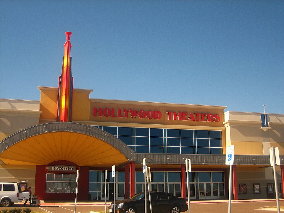 Regal Laredo Stadium 14, Laredo