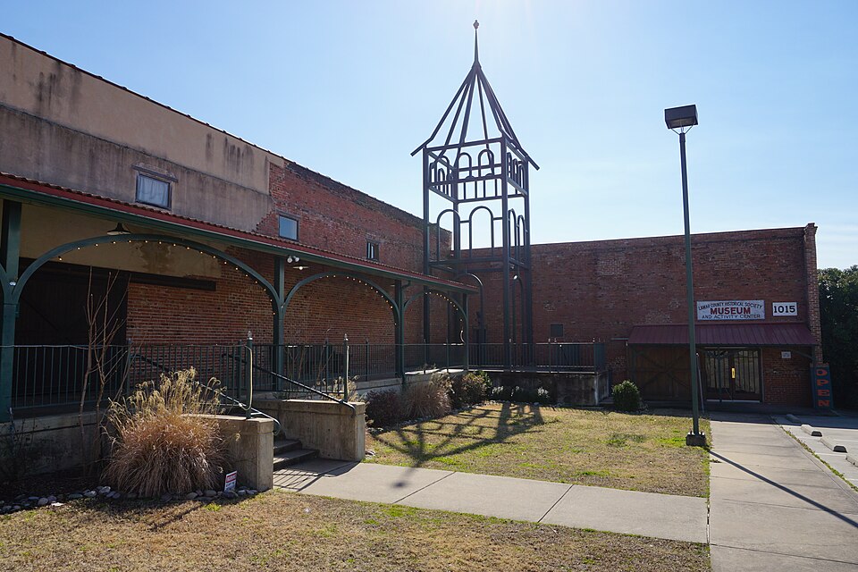 Lamar County Historical Museum, Paris