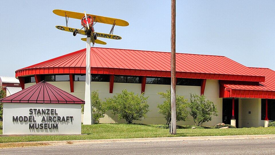 Stanzel model aircraft museum, Schulenburg