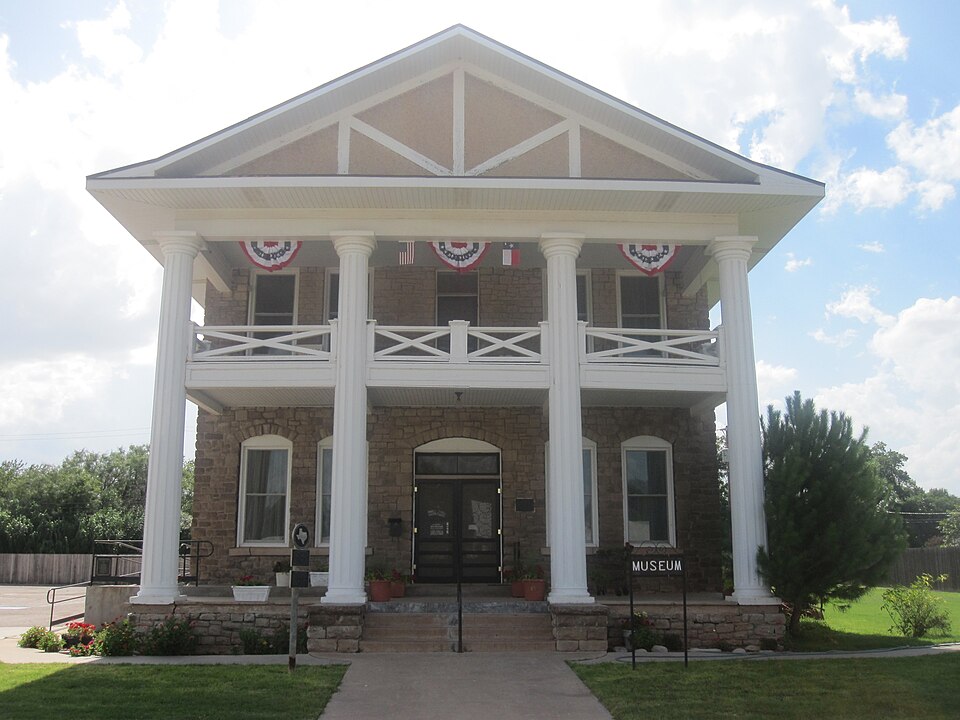 Garza County Historical Museum, Post