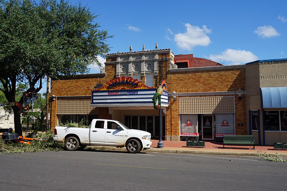 Paramount Theatre, Marshall